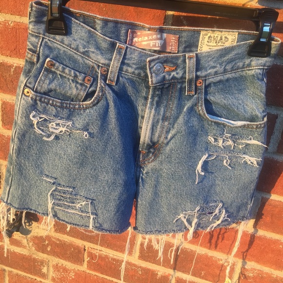 Vintage retro Levi’s distressed 550 relaxed fit denim jean shorts - Picture 2 of 8